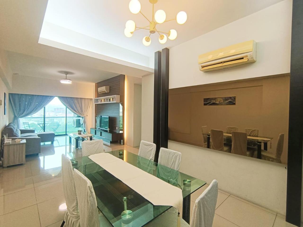 K. Riverfront Apartment Ipoh Exterior foto
